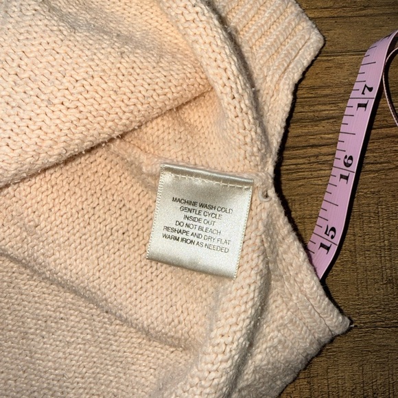 St John Bay Women’s Hooded Sweater Cream Color size L - Picture 8 of 8